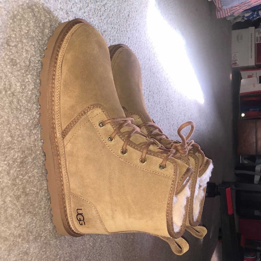 Men’s Ugg’s harkley boots chestnut